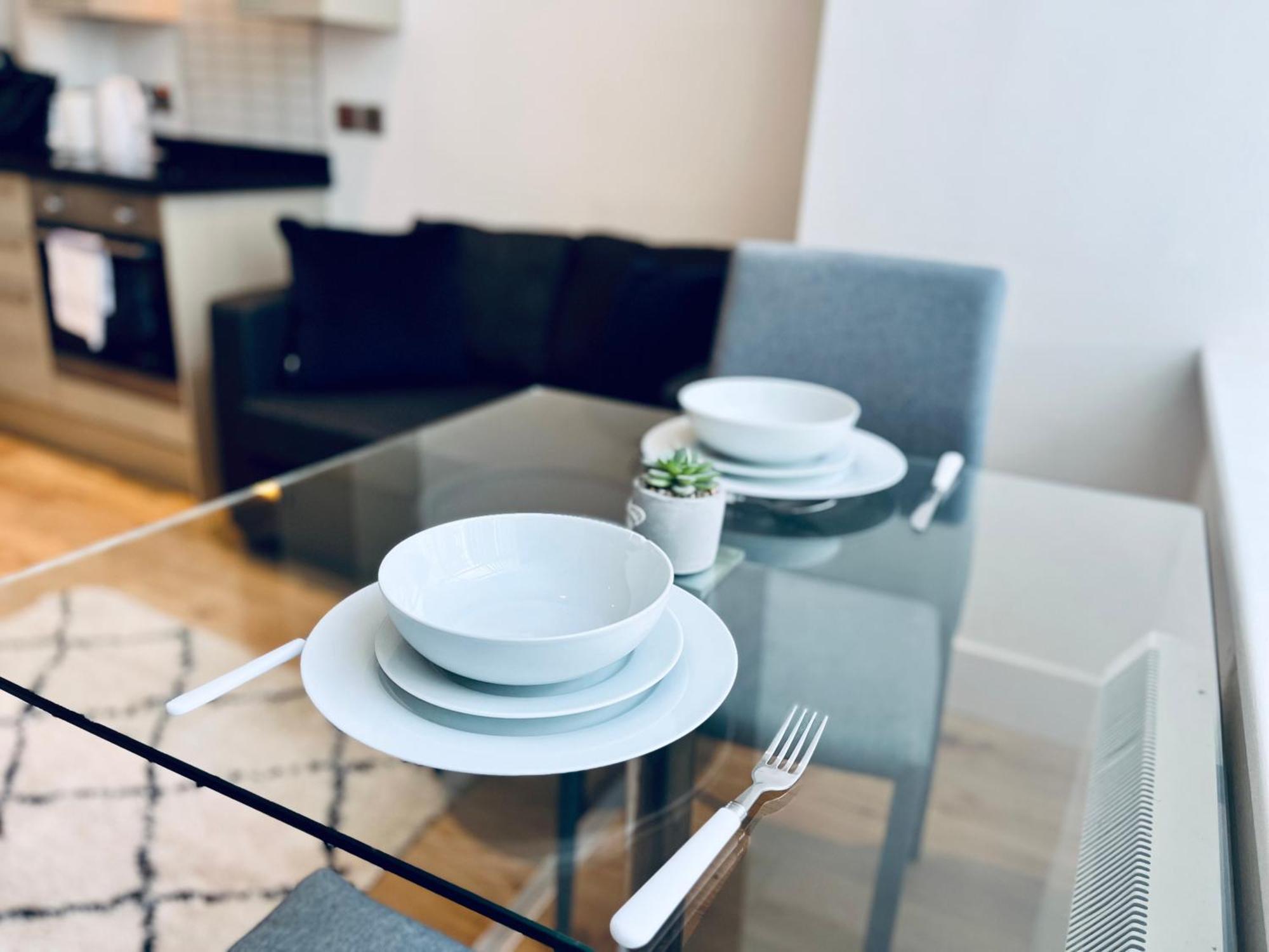 Fantastic Mill Apartment - 2023 Travellers Award Winner! Манчестър Екстериор снимка